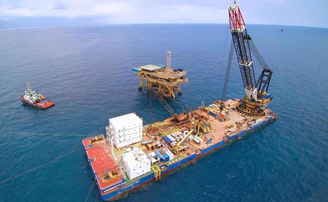 Heavy Lift Vessel